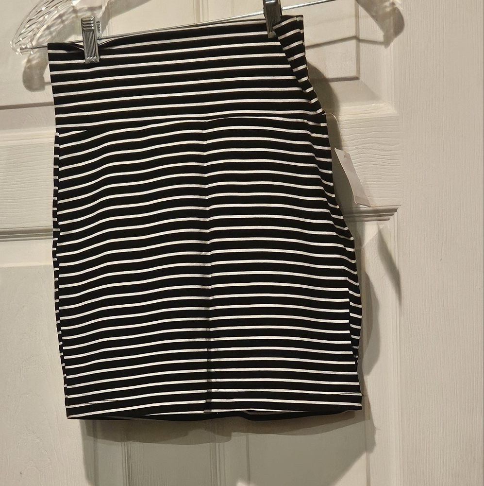 CHARLOTTE RUSSE SKIRT